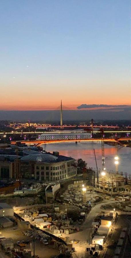 Belgrade Waterfront, Tower View Appartement Buitenkant foto